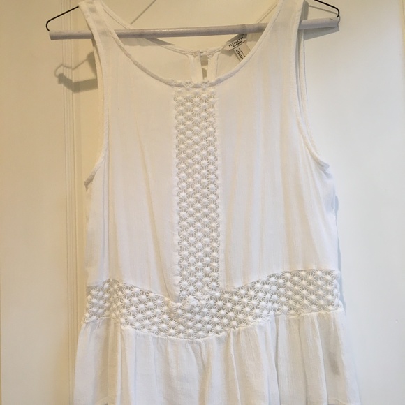white, flowy tank top - Picture 2 of 5